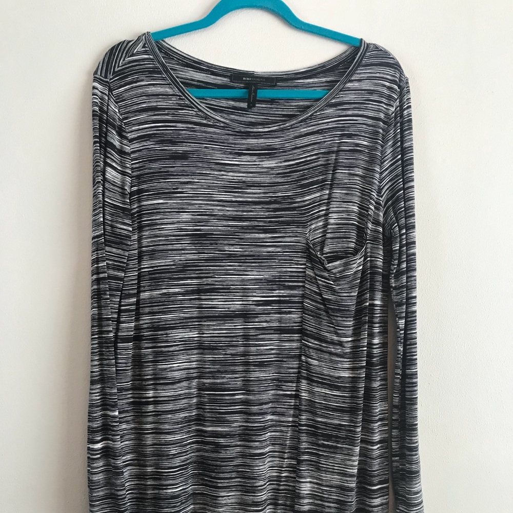 Medium BCBG “Ayjay” black and white dress tunic